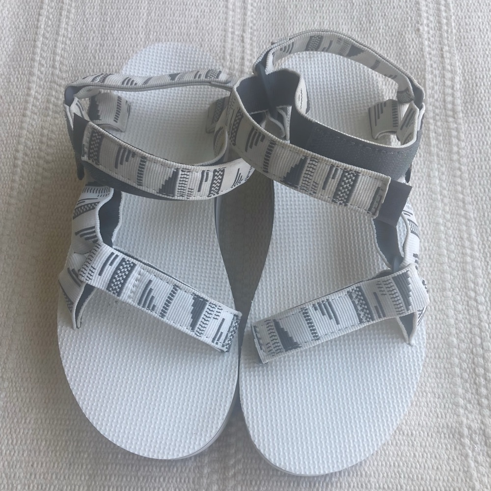 Teva Black and White Sport Sandals Adjustable Straps